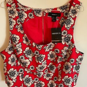 Forever 21 red and white floral crop top. NWT